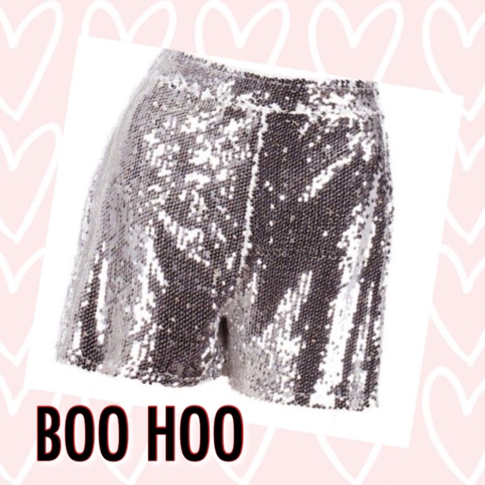 BOO HOO Nichole All Over High Waisted Hotpants
